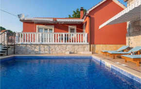 Lovely Home In Kresevo With Wifi
